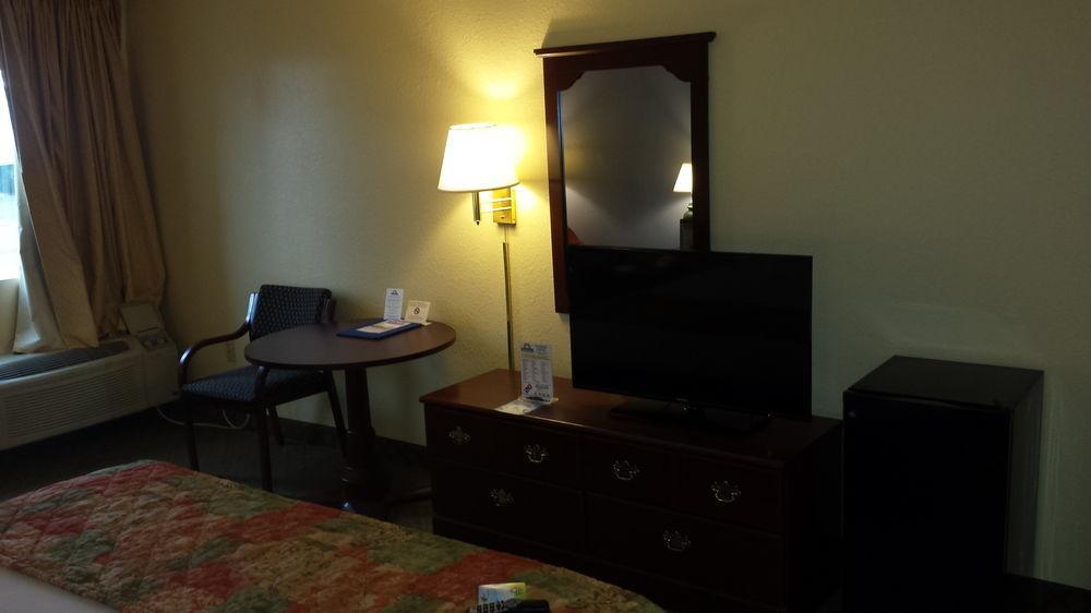 Days Inn By Wyndham Wilkes Barre Eksteriør billede